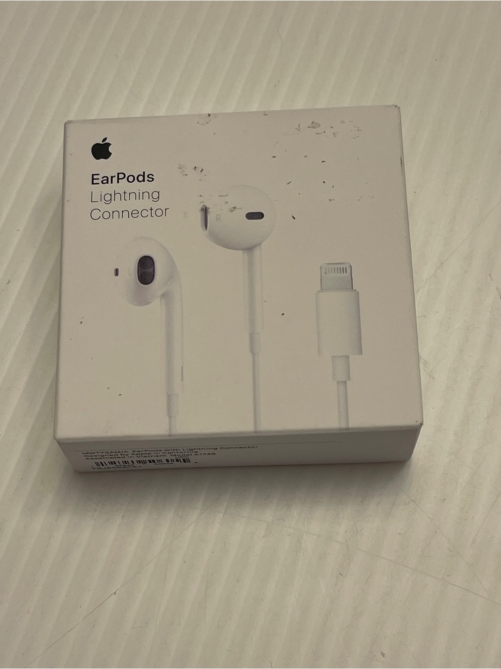 Apple Lightning EarPods in White